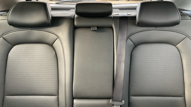 Hyundai Kona 150kW Premium SE 64kWh 5dr Auto Electric Hatchback